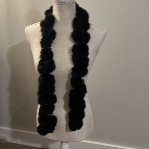 Faux fur pompom scarf Black
